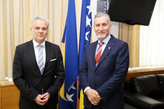 Zamjenik predsjedavajućeg Doma naroda PSBiH Kemal Ademović sastao se sa šefom Delegacije i specijalnim predstavnikom EU u BiH 